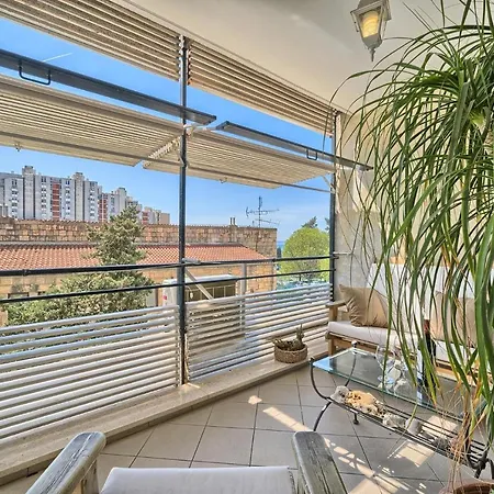 Apartment Bezo1 Split